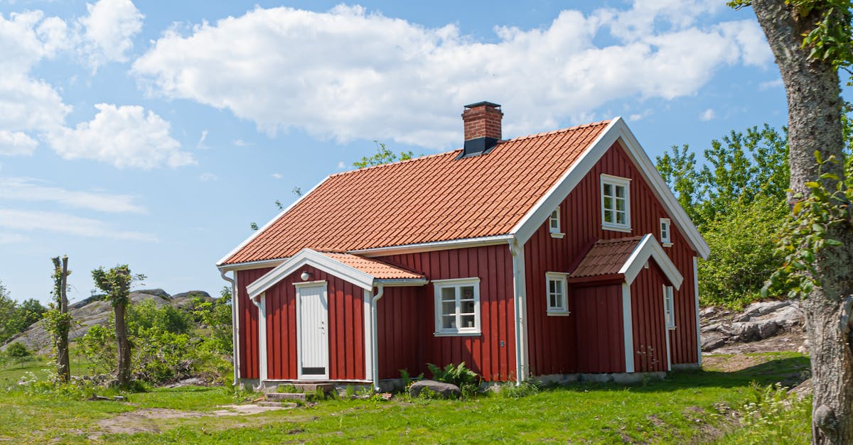 Pros and Cons of Wood Shingle Roofing